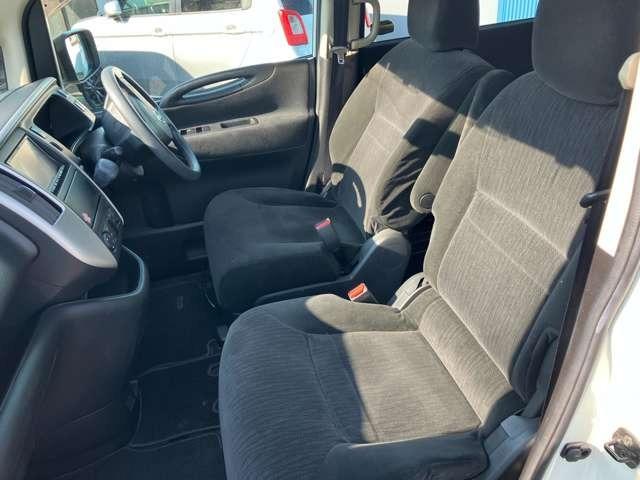 セレナ ２０Ｓ　Ｖセレクション　アルミホイール　３列シート　ＤＶＤ　ＥＴＣ　フルセグＴＶ　バックカメラＪ５５４２（31枚目）