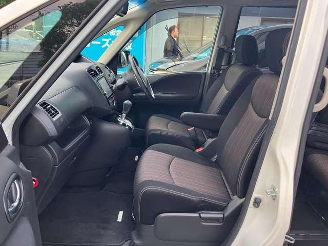 セレナ ハイウェイスター　Ｖセレクション＋セーフティ　ＳＨＶ　ＣａｒｓＯｓａｋａ：Ｊ５１７８（30枚目）