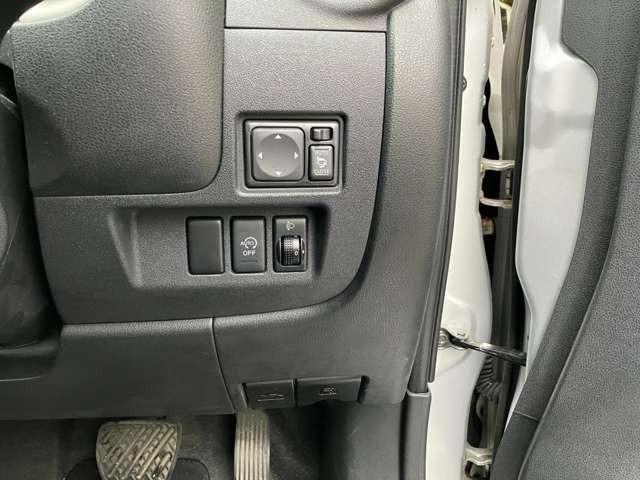 マーチ 12X CarsOsaka:J0136(41枚目)