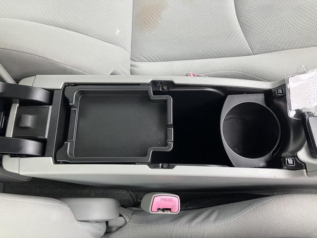 プリウス Sツーリングセレクション K プッシュスタート スマートキー ナビ 125(32枚目)