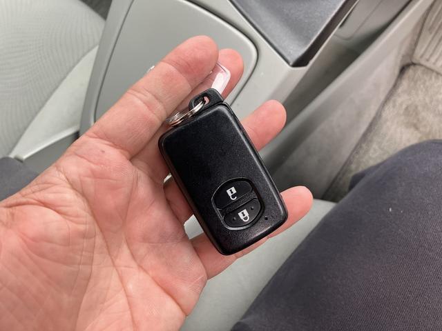 プリウス Sツーリングセレクション K プッシュスタート スマートキー ナビ 125(33枚目)