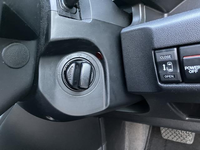 プレマシー ２０Ｓ　Ｋ　右電格不良　スタッドレスタイヤ　４６０（44枚目）