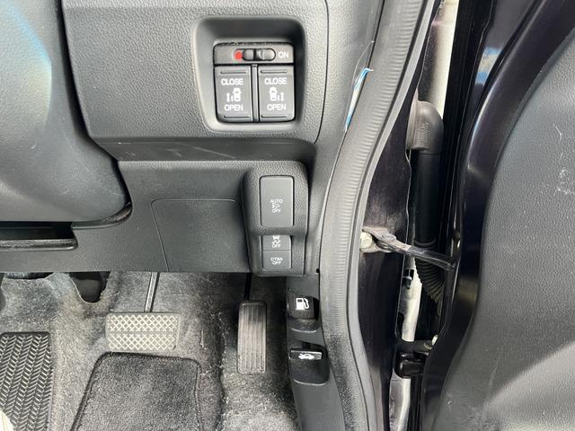 Ｎ－ＢＯＸカスタム Ｇ・ターボＬパッケージ　Ｋ　プッシュスタート　スマートキー　ナビ　０５１（9枚目）