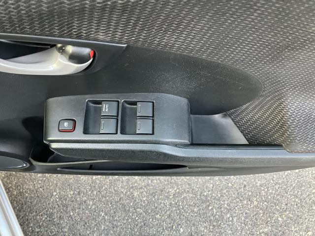 フィットハイブリッド ベースグレード K キーレス クルーズコントロール 357(40枚目)