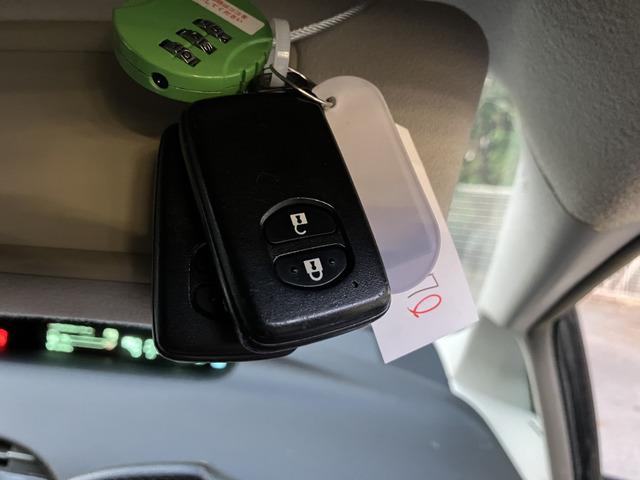 プリウス Ｓツーリングセレクション　１６１１（49枚目）