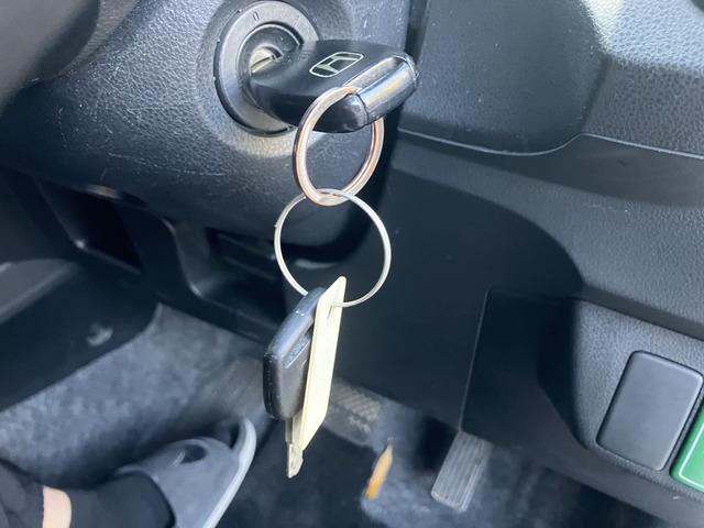 フィットハイブリッド 　０９６８（7枚目）