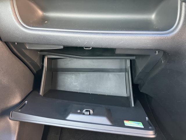 セレナ ハイウェイスターＧ　Ｓ－ハイブリッド　１５２（49枚目）