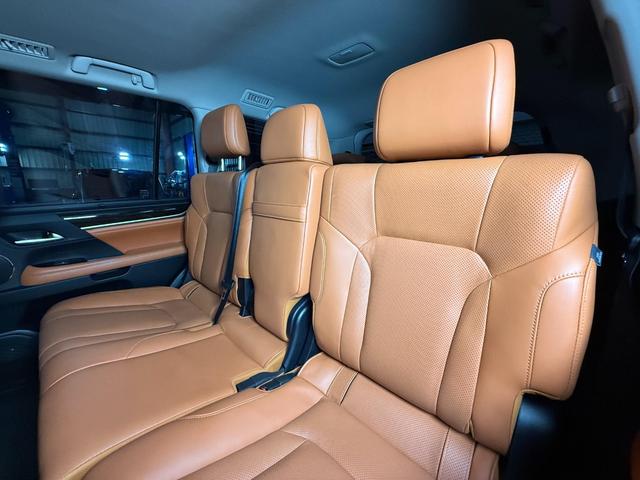 ＬＸ ＬＸ５７０　４ＷＤ　フルオプション使用（16枚目）