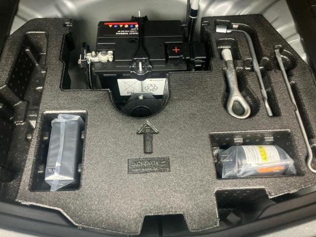 ノート ｅパワーＢ　新品タイヤ／社外　ＳＤナビ／インテリジェントルームミラー／エマージェンシーブレーキ／アラウンドビューモニター／車線逸脱防止支援システム／パーキングアシスト　バックガイド　衝突被害軽減システム　ドラレコ（24枚目）