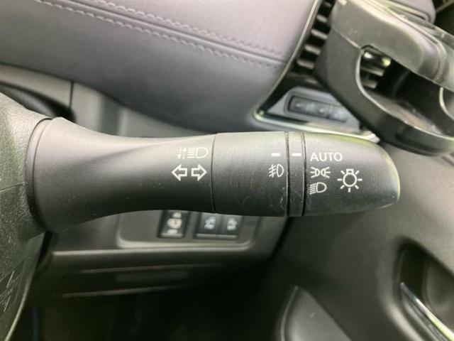 セレナ ｅパワーハイウェイスターＶ　新品タイヤ／保証書／純正　１０インチ　ＳＤナビ／フリップダウンモニター　純正　１１インチ／インテリジェントルームミラー／エマージェンシーブレーキ／両側電動スライドドア／アラウンドビューモニター　ＥＴＣ（15枚目）