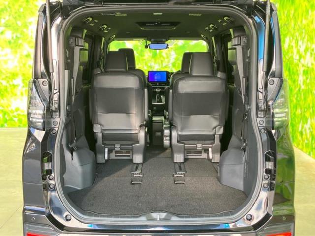 ヴォクシー Ｓ－Ｚ　純正　１０．５インチ　メモリーナビ／フリップダウンモニター　純正　１４インチ／トヨタセーフティセンス／両側電動スライドドア／シートヒーター　前席／パノラミックビューモニター　衝突被害軽減システム（21枚目）
