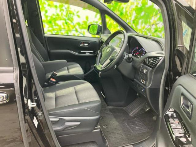 ヴォクシー ZSキラメキ2 新品タイヤ/保証書/社外 11インチ SDナビ/フリップダウンモニター 社外 10.1インチ/トヨタセーフティセンス/両側電動スライドドア/車線逸脱防止支援システム 衝突被害軽減システム バックカメラ(4枚目)