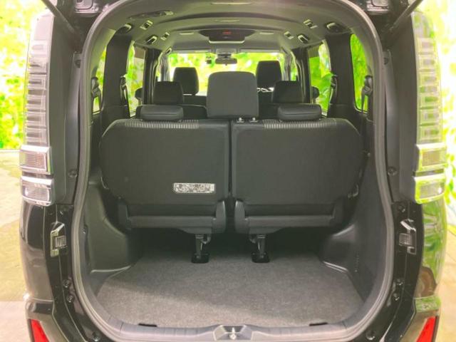 ヴォクシー ZSキラメキ2 新品タイヤ/保証書/社外 11インチ SDナビ/フリップダウンモニター 社外 10.1インチ/トヨタセーフティセンス/両側電動スライドドア/車線逸脱防止支援システム 衝突被害軽減システム バックカメラ(8枚目)