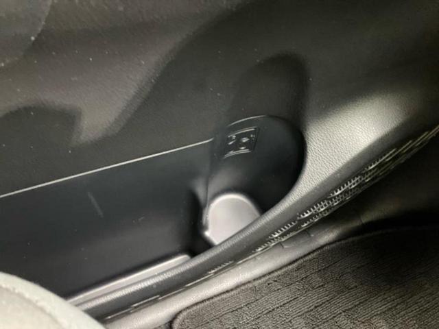 ヴォクシー ZSキラメキ2 新品タイヤ/保証書/社外 11インチ SDナビ/フリップダウンモニター 社外 10.1インチ/トヨタセーフティセンス/両側電動スライドドア/車線逸脱防止支援システム 衝突被害軽減システム バックカメラ(42枚目)