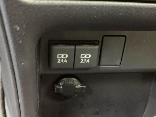 ヴォクシー ZSキラメキ2 新品タイヤ/保証書/社外 11インチ SDナビ/フリップダウンモニター 社外 10.1インチ/トヨタセーフティセンス/両側電動スライドドア/車線逸脱防止支援システム 衝突被害軽減システム バックカメラ(45枚目)