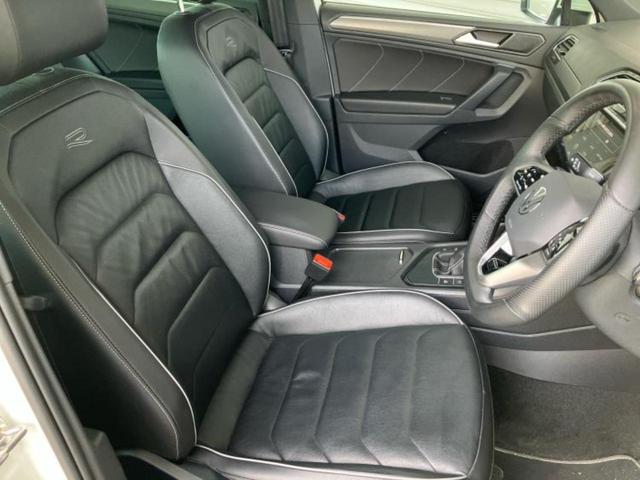 ティグアン TSI Rライン 保証書/純正 SDナビ/衝突安全装置/シートヒーター/全方位モニター/車線逸脱防止支援システム/シート フルレザー/パーキングアシスト 自動操舵/電動バックドア/ヘッドランプ LED/ETC 革シート(4枚目)