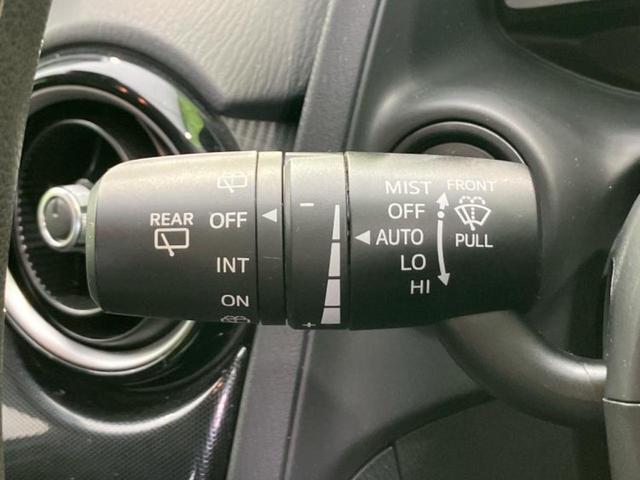 デミオ １３Ｓ　保証書／純正　ＳＤナビ／衝突安全装置／ヘッドランプ　ＨＩＤ／ＵＳＢジャック／ＥＴＣ／ＥＢＤ付ＡＢＳ／横滑り防止装置／アイドリングストップ／バックモニター／フルセグＴＶ／ＤＶＤ／エアバッグ　運転席（17枚目）