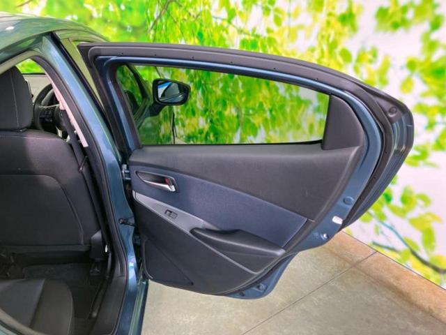 デミオ １３Ｓ　保証書／純正　ＳＤナビ／衝突安全装置／ヘッドランプ　ＨＩＤ／ＵＳＢジャック／ＥＴＣ／ＥＢＤ付ＡＢＳ／横滑り防止装置／アイドリングストップ／バックモニター／フルセグＴＶ／ＤＶＤ／エアバッグ　運転席（22枚目）