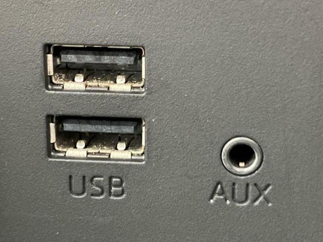 デミオ １３Ｓ　保証書／純正　ＳＤナビ／衝突安全装置／ヘッドランプ　ＨＩＤ／ＵＳＢジャック／ＥＴＣ／ＥＢＤ付ＡＢＳ／横滑り防止装置／アイドリングストップ／バックモニター／フルセグＴＶ／ＤＶＤ／エアバッグ　運転席（33枚目）