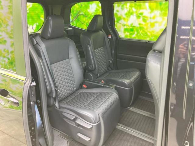 ヴォクシー ハイブリッドＳ－Ｚ　保証書／ディスプレイオーディオ＋ナビ８インチ／トヨタセーフティセンス／両側電動スライドドア／シートヒーター　前席／車線逸脱防止支援システム／シート　ハーフレザー／電動バックドア　衝突被害軽減システム（5枚目）