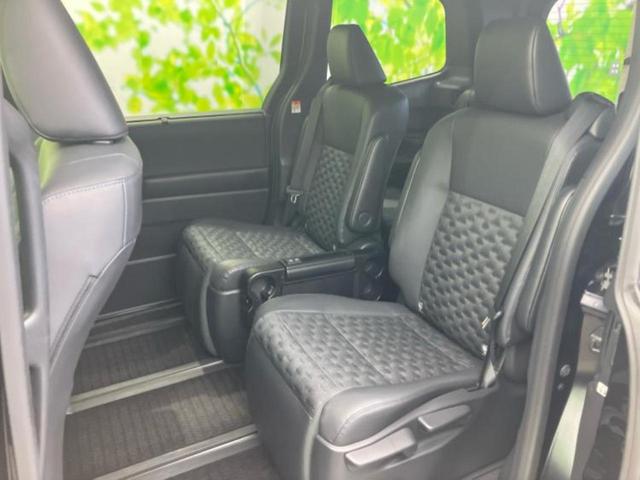 ヴォクシー ハイブリッドＳ－Ｚ　保証書／ディスプレイオーディオ＋ナビ８インチ／トヨタセーフティセンス／両側電動スライドドア／シートヒーター　前席／車線逸脱防止支援システム／シート　ハーフレザー／電動バックドア　衝突被害軽減システム（8枚目）