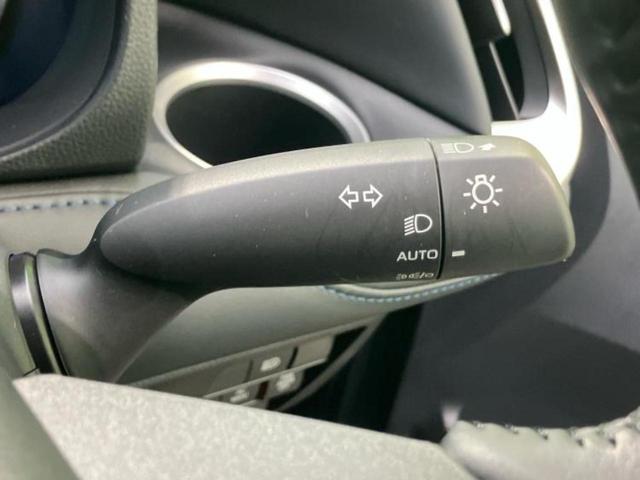 ヴォクシー ハイブリッドＳ－Ｚ　保証書／ディスプレイオーディオ＋ナビ８インチ／トヨタセーフティセンス／両側電動スライドドア／シートヒーター　前席／車線逸脱防止支援システム／シート　ハーフレザー／電動バックドア　衝突被害軽減システム（15枚目）