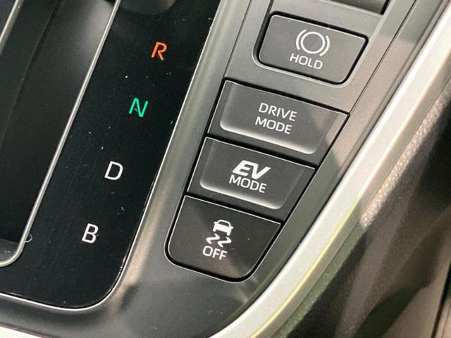 ヴォクシー ハイブリッドＳ－Ｚ　保証書／ディスプレイオーディオ＋ナビ８インチ／トヨタセーフティセンス／両側電動スライドドア／シートヒーター　前席／車線逸脱防止支援システム／シート　ハーフレザー／電動バックドア　衝突被害軽減システム（32枚目）