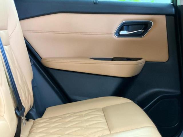 エクストレイル ４ＷＤ　Ｇ　ｅ－４ＯＲＣＥ　保証書／純正　１２．３インチ　メモリーナビ／インテリジェントルームミラー／エマージェンシーブレーキ／シートヒーター　前席／アラウンドビューモニター／車線逸脱防止支援システム／シート　合皮　全周囲カメラ（23枚目）