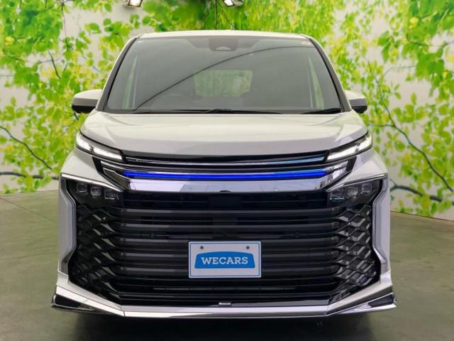 ＷＥＣＡＲＳでは各商談席に大型モニターをご用意しております！見やすい大画面でゆったりと全国の在庫をご覧いただけます！是非ご来店お待ちしております！