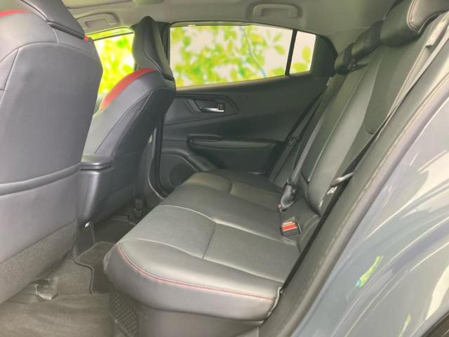 プリウス Ｚ　パノラマルーフ／純正エアロ／保証書／ディスプレイオーディオ＋ナビ１２．３インチ／デジタルインナーミラー／トヨタセーフティセンス／シートヒーター　前席／パノラミックビューモニター　サンルーフ　フルエアロ（7枚目）