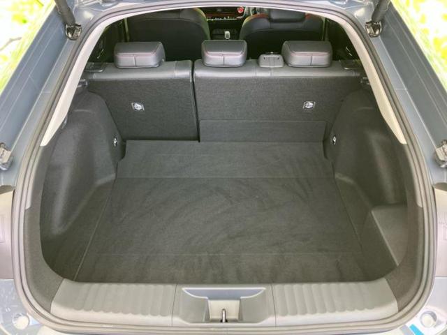 プリウス Ｚ　パノラマルーフ／純正エアロ／保証書／ディスプレイオーディオ＋ナビ１２．３インチ／デジタルインナーミラー／トヨタセーフティセンス／シートヒーター　前席／パノラミックビューモニター　サンルーフ　フルエアロ（8枚目）