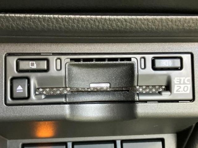 プリウス Ｚ　パノラマルーフ／純正エアロ／保証書／ディスプレイオーディオ＋ナビ１２．３インチ／デジタルインナーミラー／トヨタセーフティセンス／シートヒーター　前席／パノラミックビューモニター　サンルーフ　フルエアロ（26枚目）