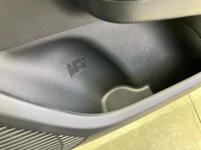 プリウス Ｚ　パノラマルーフ／純正エアロ／保証書／ディスプレイオーディオ＋ナビ１２．３インチ／デジタルインナーミラー／トヨタセーフティセンス／シートヒーター　前席／パノラミックビューモニター　サンルーフ　フルエアロ（35枚目）