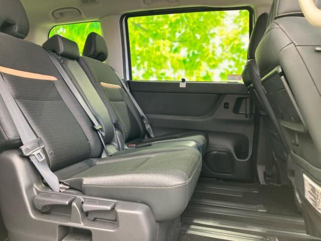 セレナ ハイウェイスターV 保証書/ディスプレイオーディオ9インチ/インテリジェントルームミラー/エマージェンシーブレーキ/両側電動スライドドア/アラウンドビューモニター/車線逸脱防止支援システム/プロパイロット 全周囲カメラ(5枚目)