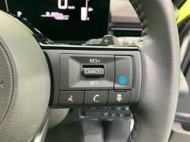 セレナ ハイウェイスターV 保証書/ディスプレイオーディオ9インチ/インテリジェントルームミラー/エマージェンシーブレーキ/両側電動スライドドア/アラウンドビューモニター/車線逸脱防止支援システム/プロパイロット 全周囲カメラ(16枚目)