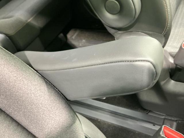 セレナ ハイウェイスターV 保証書/ディスプレイオーディオ9インチ/インテリジェントルームミラー/エマージェンシーブレーキ/両側電動スライドドア/アラウンドビューモニター/車線逸脱防止支援システム/プロパイロット 全周囲カメラ(30枚目)