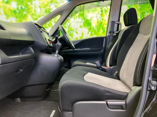 セレナ ライダーブラックラインＨＶ　Ａセーフティパッケ　新品タイヤ／保証書／純正　ＳＤナビ／エマージェンシーブレーキ／両側電動スライドドア／アラウンドビューモニター／車線逸脱防止支援システム／パーキングアシスト　バックガイド　衝突被害軽減システム　ＥＴＣ（7枚目）