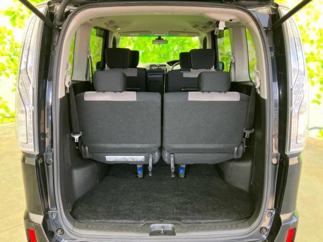 セレナ ライダーブラックラインＨＶ　Ａセーフティパッケ　新品タイヤ／保証書／純正　ＳＤナビ／エマージェンシーブレーキ／両側電動スライドドア／アラウンドビューモニター／車線逸脱防止支援システム／パーキングアシスト　バックガイド　衝突被害軽減システム　ＥＴＣ（20枚目）