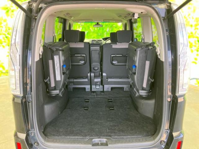 セレナ ライダーブラックラインＨＶ　Ａセーフティパッケ　新品タイヤ／保証書／純正　ＳＤナビ／エマージェンシーブレーキ／両側電動スライドドア／アラウンドビューモニター／車線逸脱防止支援システム／パーキングアシスト　バックガイド　衝突被害軽減システム　ＥＴＣ（21枚目）