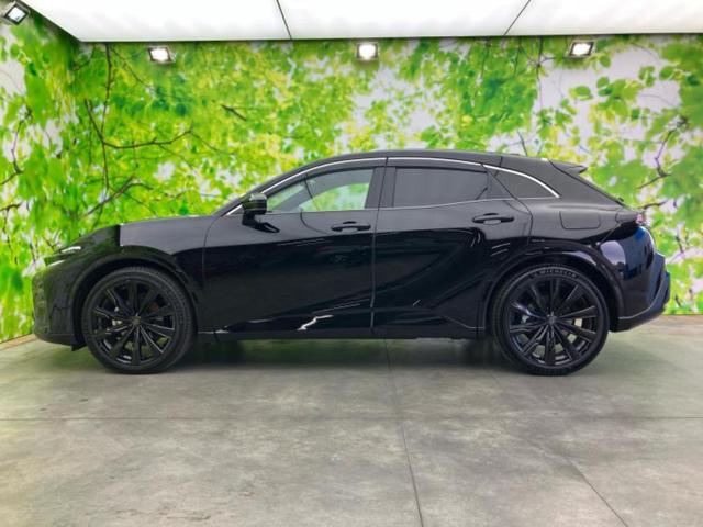 クラウンスポーツ 4WD Z パノラマルーフ/保証書/ディスプレイオーディオ+ナビ12.3インチ/デジタルインナーミラー/トヨタセーフティセンス/シートヒーター 前席/パノラミックビューモニター/車線逸脱防止支援システム 革シート(2枚目)