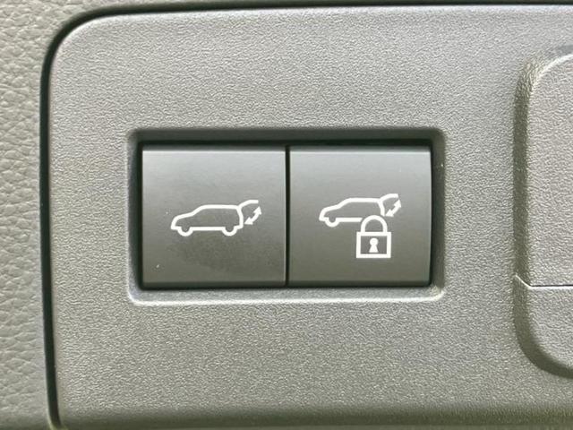 クラウンスポーツ 4WD Z パノラマルーフ/保証書/ディスプレイオーディオ+ナビ12.3インチ/デジタルインナーミラー/トヨタセーフティセンス/シートヒーター 前席/パノラミックビューモニター/車線逸脱防止支援システム 革シート(26枚目)