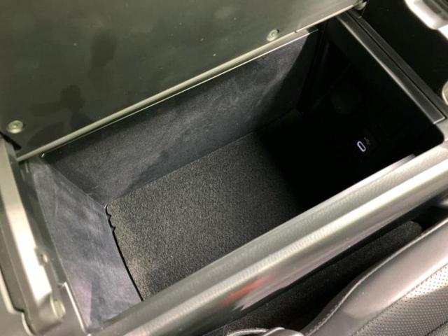 クラウンスポーツ 4WD Z パノラマルーフ/保証書/ディスプレイオーディオ+ナビ12.3インチ/デジタルインナーミラー/トヨタセーフティセンス/シートヒーター 前席/パノラミックビューモニター/車線逸脱防止支援システム 革シート(35枚目)