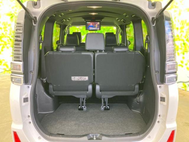 ヴォクシー ＺＳキラメキ３　新品タイヤ／保証書／純正　９インチ　ＳＤナビ／フリップダウンモニター　純正　１２．１インチ／トヨタセーフティセンス／両側電動スライドドア／車線逸脱防止支援システム／シート　ハーフレザー　バックカメラ（20枚目）