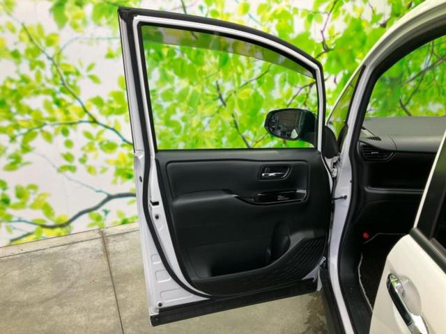 ヴォクシー ＺＳキラメキ３　新品タイヤ／保証書／純正　９インチ　ＳＤナビ／フリップダウンモニター　純正　１２．１インチ／トヨタセーフティセンス／両側電動スライドドア／車線逸脱防止支援システム／シート　ハーフレザー　バックカメラ（23枚目）