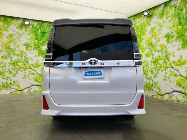 ヴォクシー ＺＳキラメキ３　新品タイヤ／保証書／純正　９インチ　ＳＤナビ／フリップダウンモニター　純正　１２．１インチ／トヨタセーフティセンス／両側電動スライドドア／車線逸脱防止支援システム／シート　ハーフレザー　バックカメラ（47枚目）