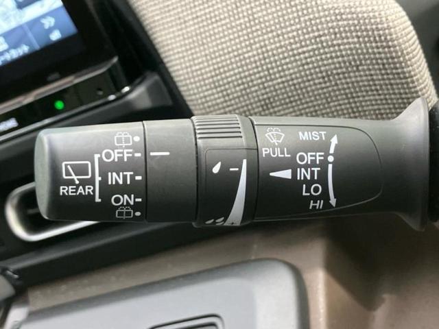 フリード ｅＨＥＶエアーＥＸ　純正　１１インチ　ナビ／ホンダセンシング／両側電動スライドドア／シートヒーター　前席／車線逸脱防止支援システム／ヘッドランプ　ＬＥＤ／ＵＳＢジャック／Ｂｌｕｅｔｏｏｔｈ接続／ＥＴＣ／ＥＢＤ付ＡＢＳ（17枚目）