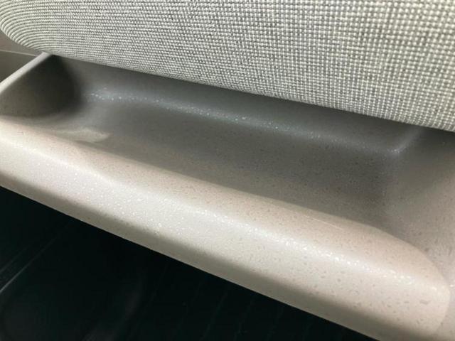 フリード ｅＨＥＶエアーＥＸ　純正　１１インチ　ナビ／ホンダセンシング／両側電動スライドドア／シートヒーター　前席／車線逸脱防止支援システム／ヘッドランプ　ＬＥＤ／ＵＳＢジャック／Ｂｌｕｅｔｏｏｔｈ接続／ＥＴＣ／ＥＢＤ付ＡＢＳ（33枚目）