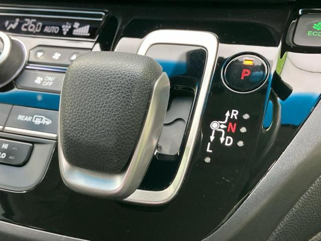 フリード＋ハイブリッド ハイブリッドクロスターホンダセンシング　保証書／純正　ナビ／ホンダセンシング／両側電動スライドドア／シートヒーター　前席／車線逸脱防止支援システム／ドライブレコーダー　前後／ヘッドランプ　ＬＥＤ／ＵＳＢジャック／Ｂｌｕｅｔｏｏｔｈ接続（18枚目）