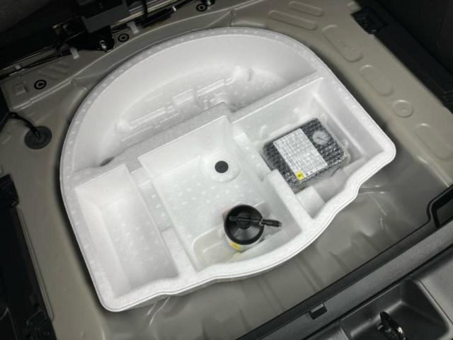 ヤリスクロス ハイブリッドＺ　ディスプレイオーディオ＋ナビ８インチ／トヨタセーフティセンス／シートヒーター　前席／パノラミックビューモニター／車線逸脱防止支援システム／シート　ハーフレザー／ドライブレコーダー　社外　全周囲カメラ（24枚目）