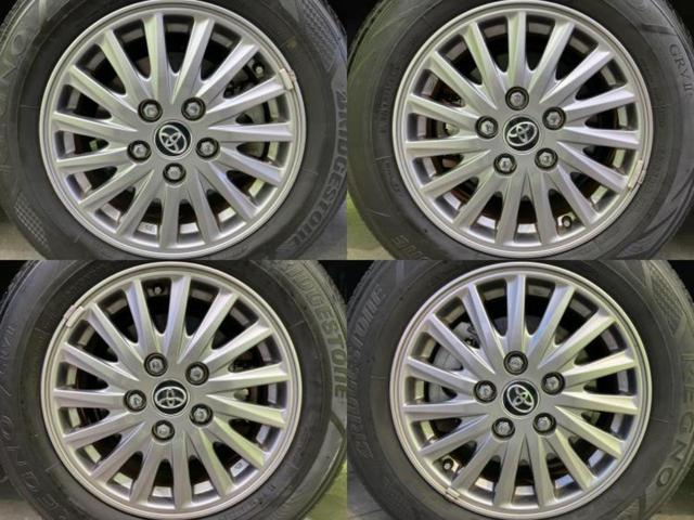 エスクァイア ハイブリッドＧｉブラックテーラード　新品タイヤ／保証書／社外　９インチ　ＳＤナビ／フリップダウンモニター　社外　１２．８インチ／トヨタセーフティセンス／両側電動スライドドア／シートヒーター　前席／車線逸脱防止支援システム　バックカメラ（51枚目）